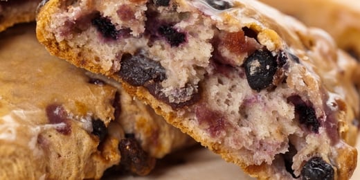 how-to-make-vegan-blueberry-almond-scones 3