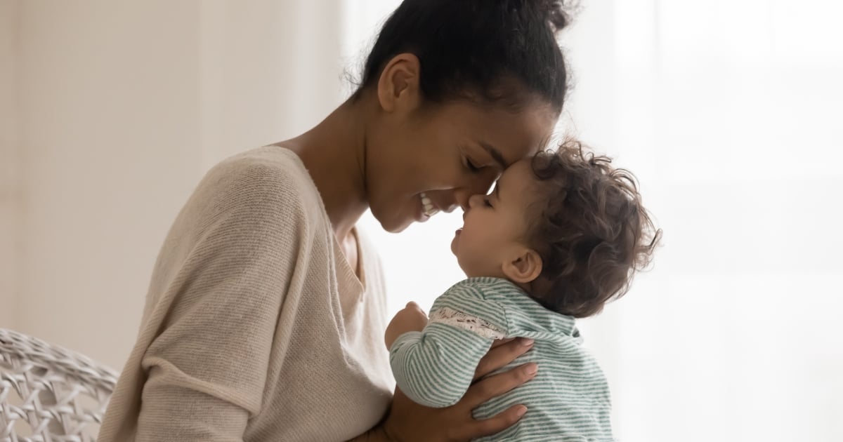 mamas-mighty-munchies-oatmeal-energy-bites-for-postpartum 1
