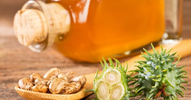 the-benefits-of-using-castor-oil-for-skin-hydration-benefits 3