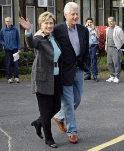 Bill-and-Hillary-Clinton-in-2017