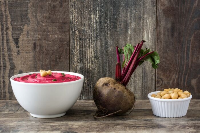 BEETROOT-HUMMUS-INGREDIENTS