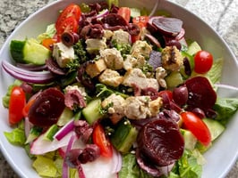 GREEK-SALAD-WITH-TOFU-FETA-CHEESE