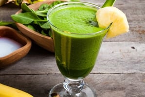 Piña-Colada-Superfood-Smoothie