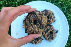 3 Ingredient No-Bake Healthy Girl Scout Samoa Cookies - GF