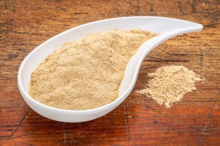 yellow-maca-root-powder