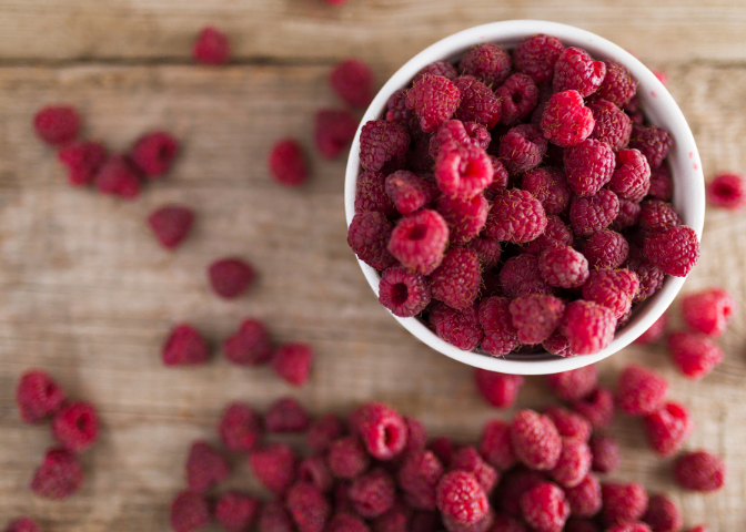 Authentic Raspberry Glazed Vegan Cheesecake Fresh Raspberries resize