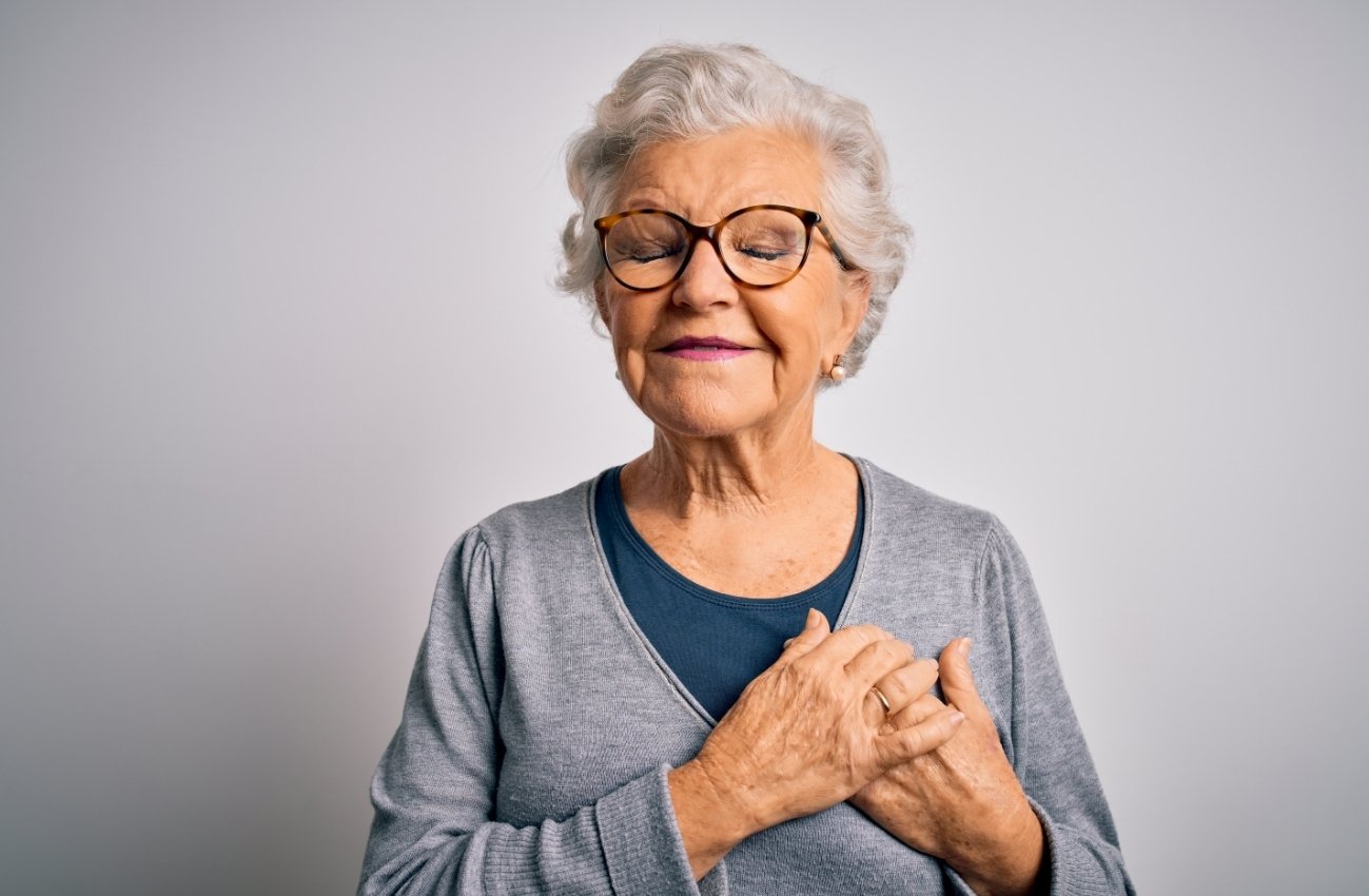 Elderly-women-healthy-and-happy