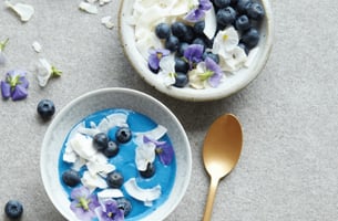 Blue-Lagoon-Magic-Spirulina-Superfood-Smoothie-Bowl