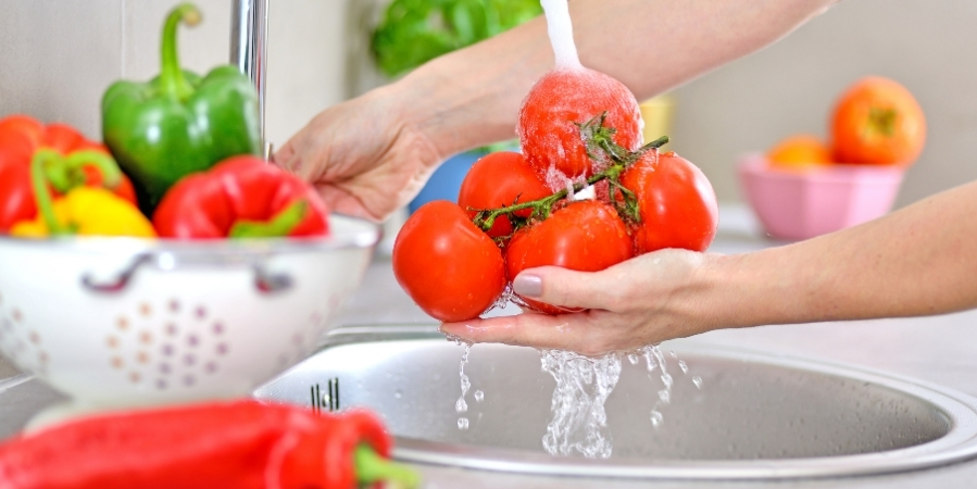 How to properly clean your fruits and vegetables the organic way